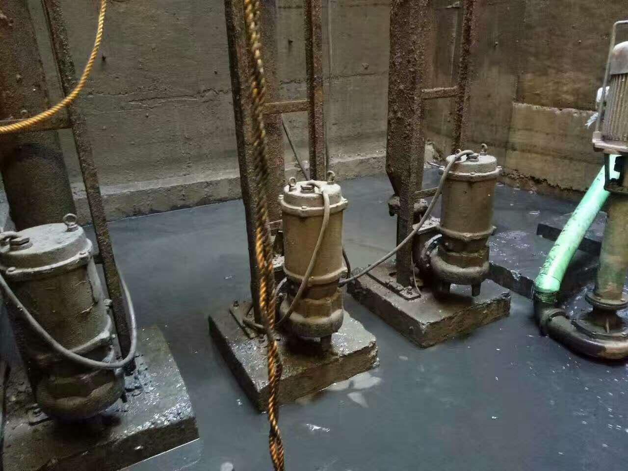 伽师污水池清理